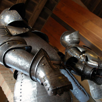 Rocca Sforzesca - Collezioni d'armi e di ceramiche